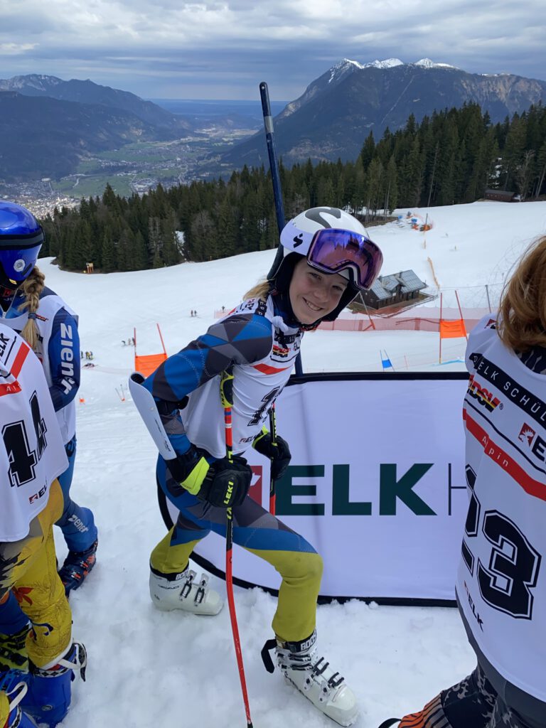 Lea Smejkal kurz vorm Start des DSC U12 Riesenslalom 